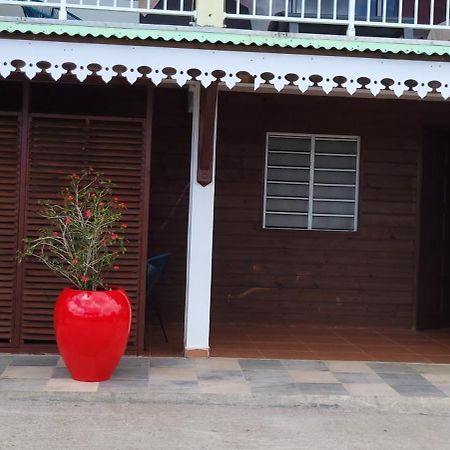 Appartamento Ericka Et Francois Quartier Monplaisir Esterno foto