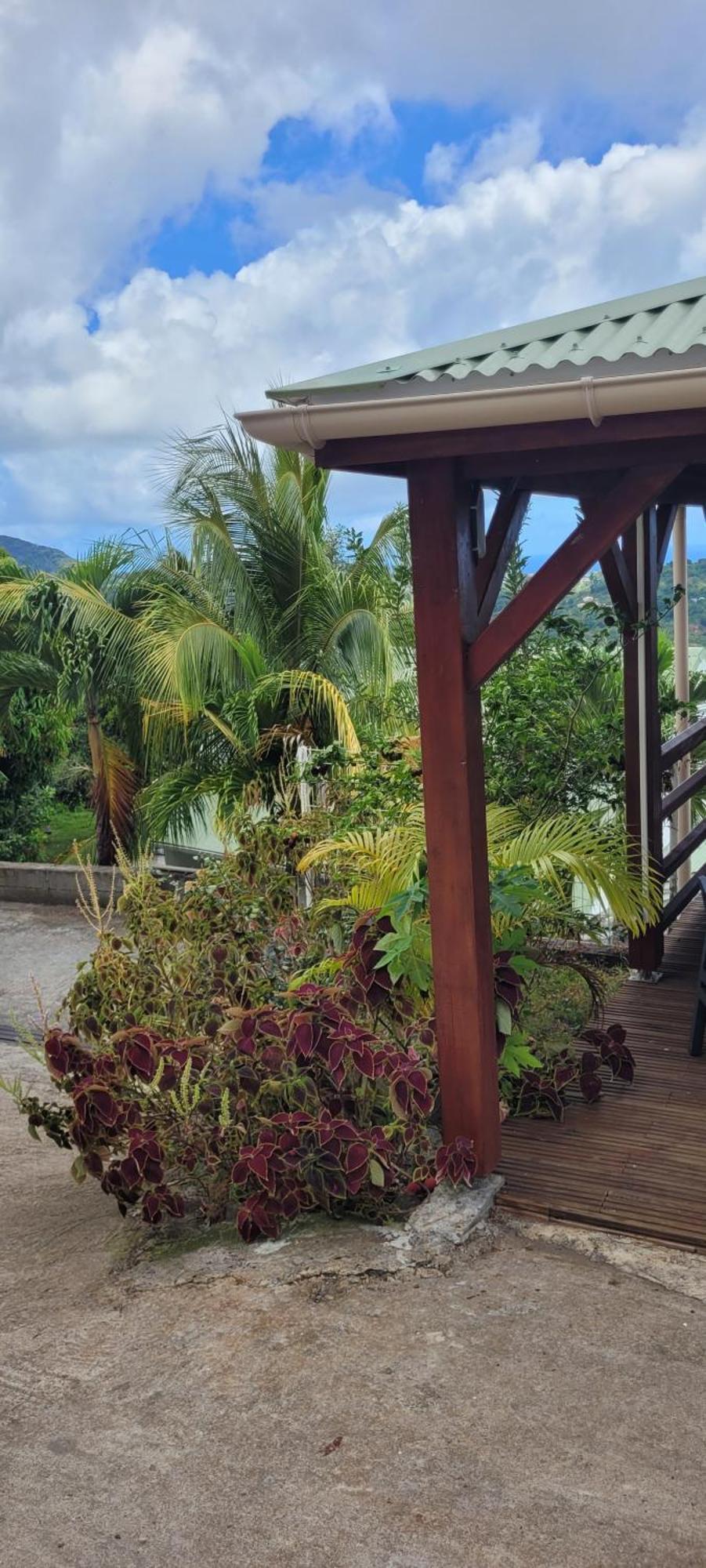 Appartamento Ericka Et Francois Quartier Monplaisir Esterno foto